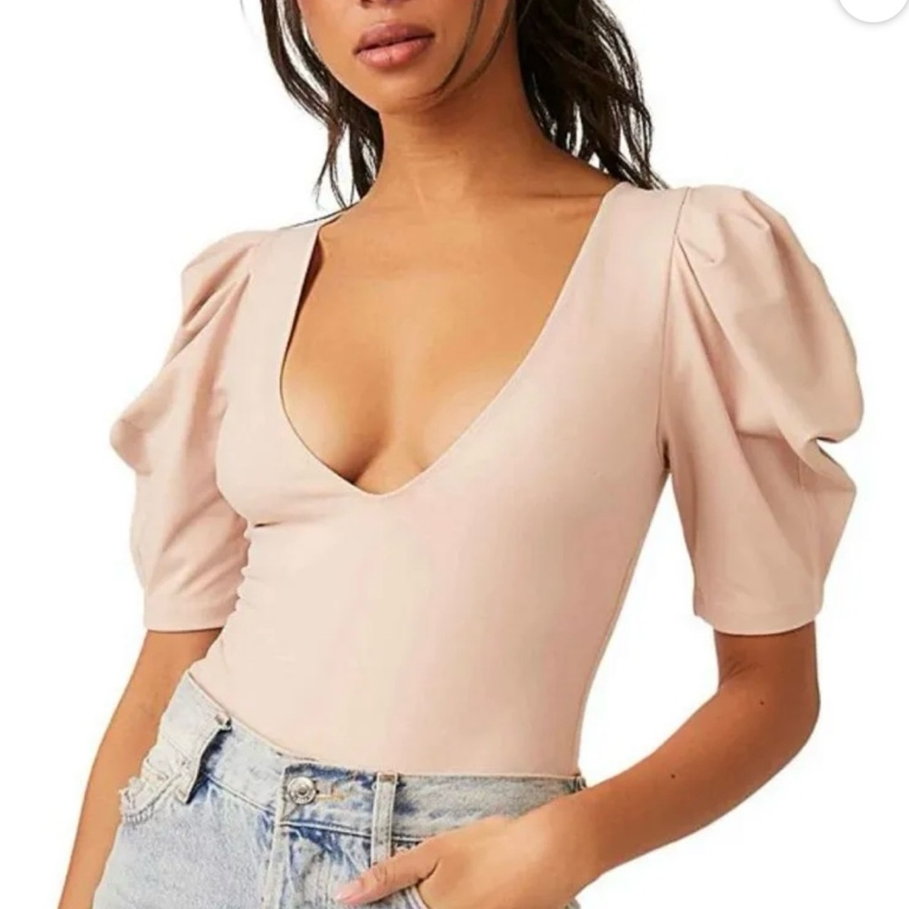 Free People Neutral Nude Puff Sleeve Bodysuit Great Layering Piece NWOT